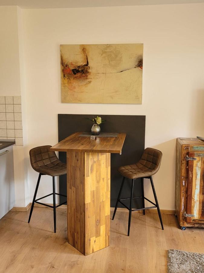 Apartment 1 Mit Terrasse Und Pkw-Stellplatz Leverkusen Exteriör bild
