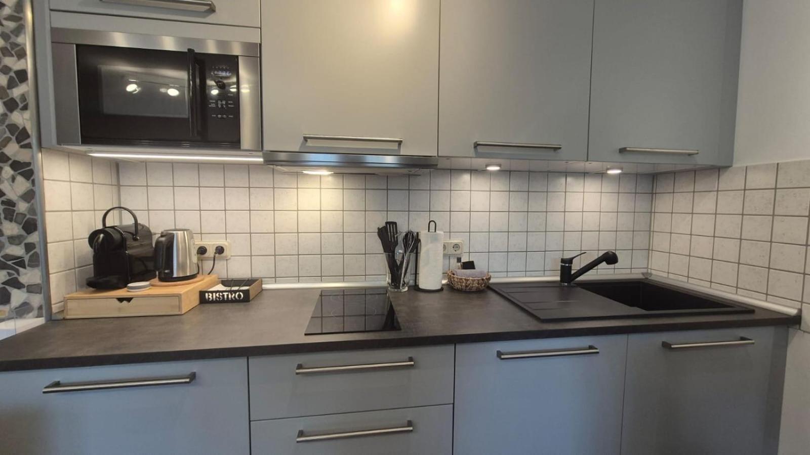 Apartment 1 Mit Terrasse Und Pkw-Stellplatz Leverkusen Exteriör bild