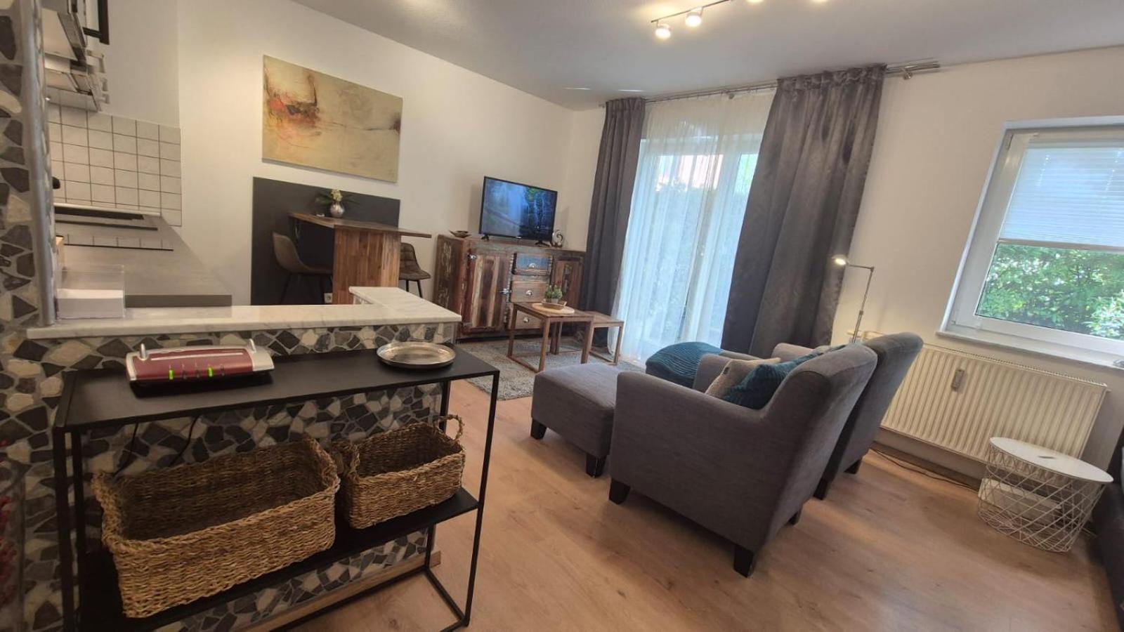 Apartment 1 Mit Terrasse Und Pkw-Stellplatz Leverkusen Exteriör bild